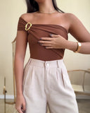 Solid One Shoulder with Heart Shape Decor Slim fit Bodysuit