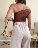 Solid One Shoulder with Heart Shape Decor Slim fit Bodysuit