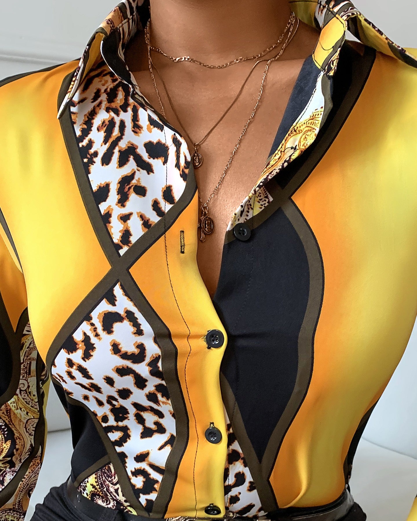 Cheetah Print Colorblock Buttoned Long Sleeve Shirt
