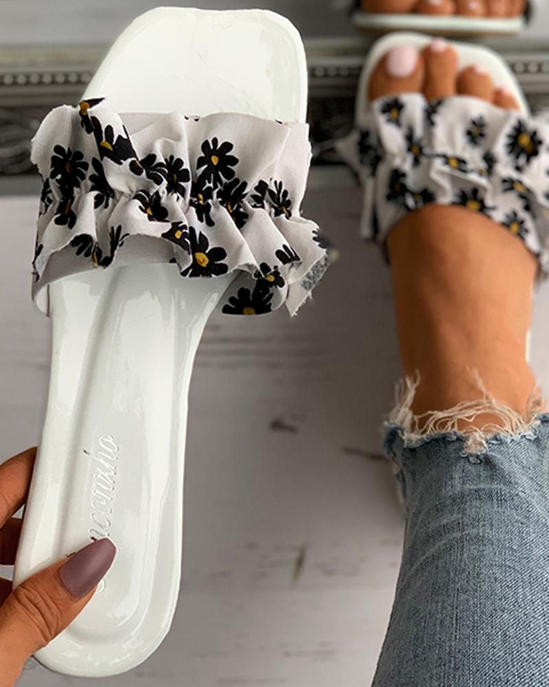 Daisy Print Ruched Square Toe Flat Sandals